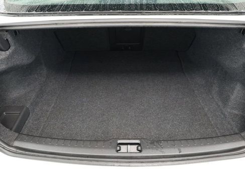 Used 2021 Volvo S60 T6 Momentum image 19