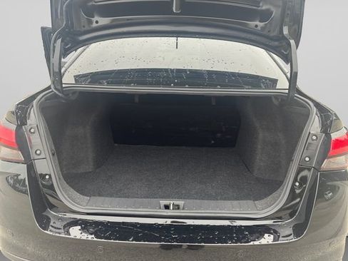 Used 2023 Nissan Versa S w/ Trunk Package FWD image 19