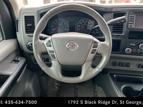 Used 2018 Nissan NV 3500 SL image 12