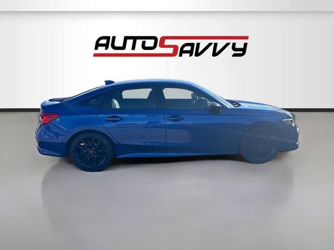 Used 2023 Honda Civic Sport image 8