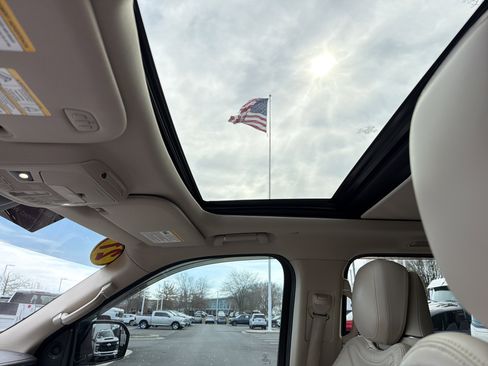 Used 2020 Lincoln Navigator L Reserve w/ Luxury Package image 28