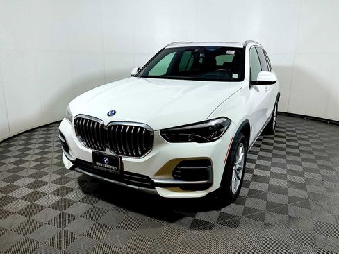 Certified 2023 BMW X5 xDrive40i image 3