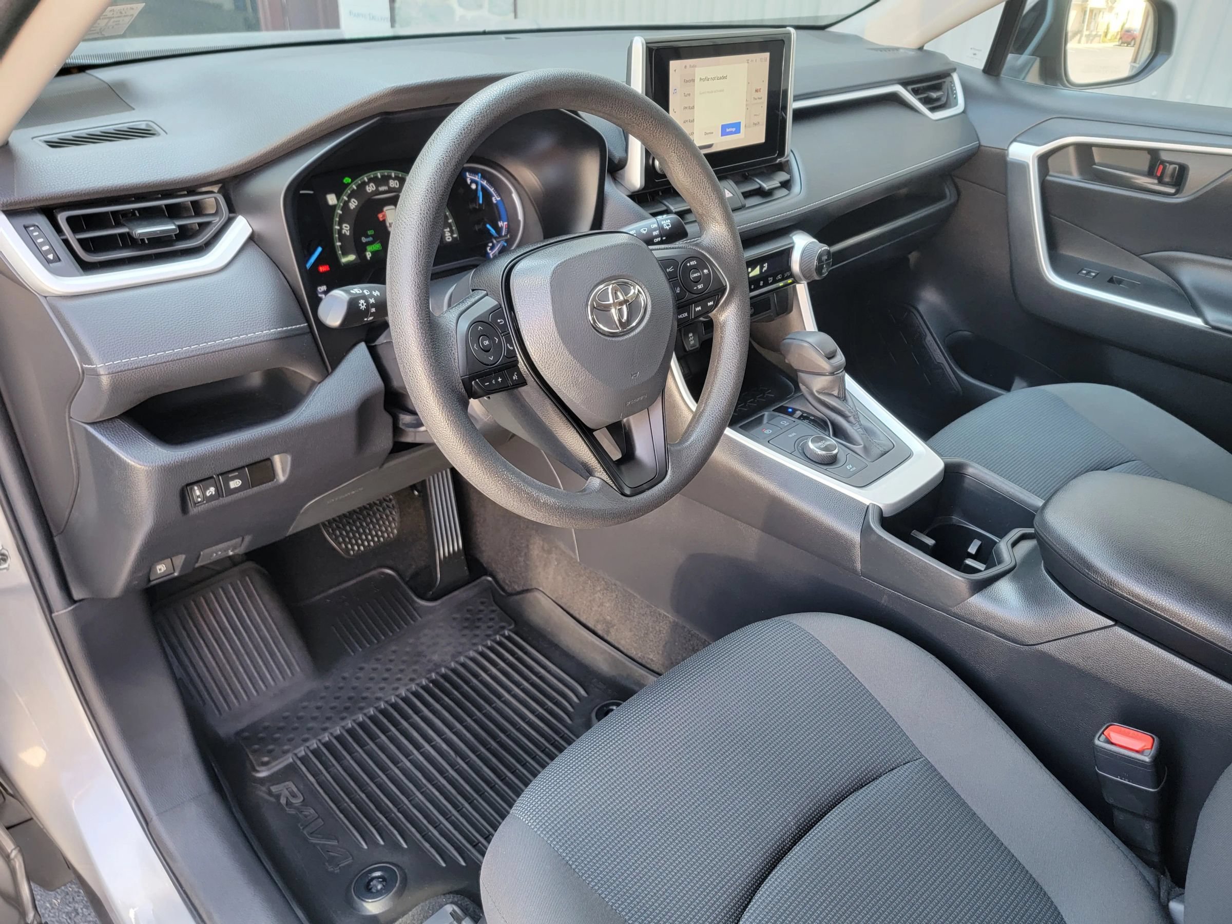 Used 2023 Toyota RAV4 LE AWD/4WD image 11