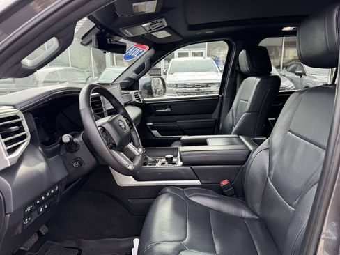 Used 2024 Toyota Sequoia Platinum AWD/4WD image 15