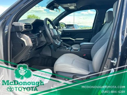 Certified 2025 Toyota Tacoma SR5 AWD/4WD image 11