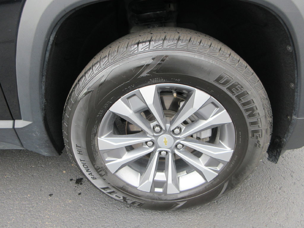 Certified 2025 Chevrolet Equinox LT w/ Convenience Package II FWD image 9