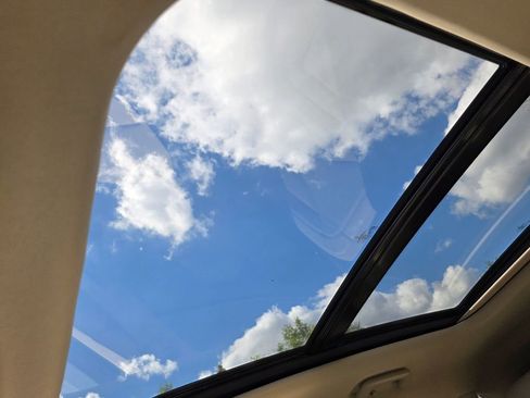 Used 2016 Lincoln MKX Reserve w/ Climate Package image 23