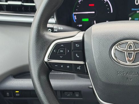 Used 2021 Toyota Sienna LE image 30