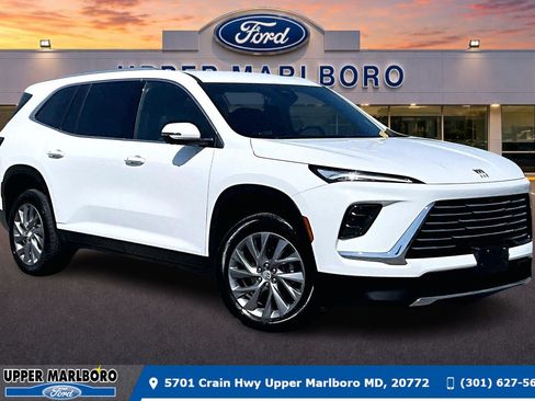 Used 2026 Buick Enclave Preferred AWD/4WD image 1