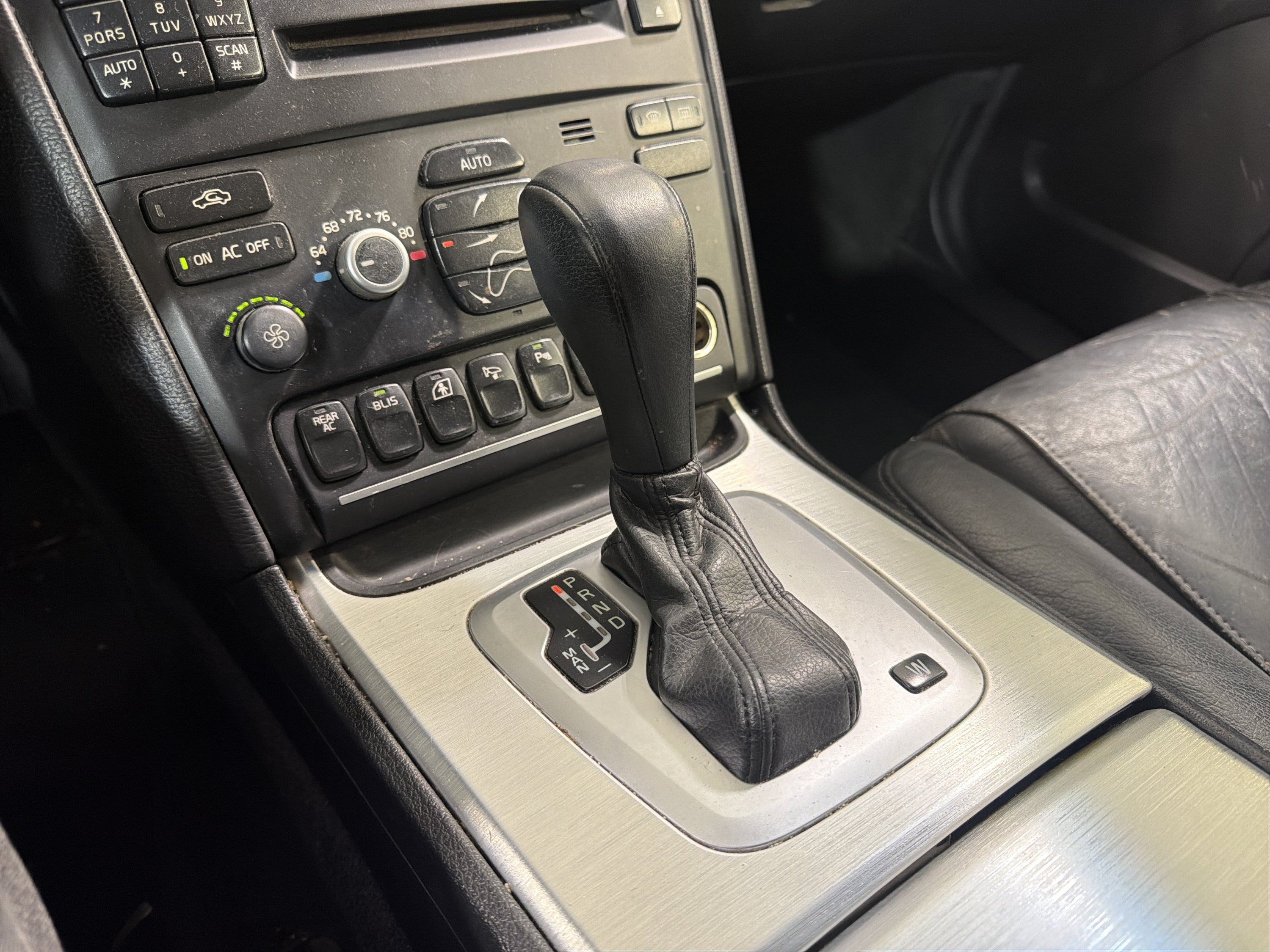 Used 2013 Volvo XC90 3.2 FWD image 23