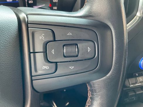 Used 2021 GMC Sierra 1500 AT4 w/ AT4 Preferred Package AWD/4WD image 12