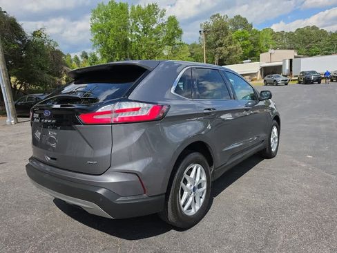 Used 2022 Ford Edge SEL AWD/4WD image 3