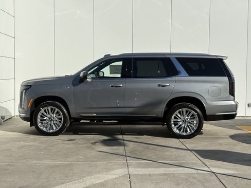 New 2026 Cadillac Escalade Luxury image 4