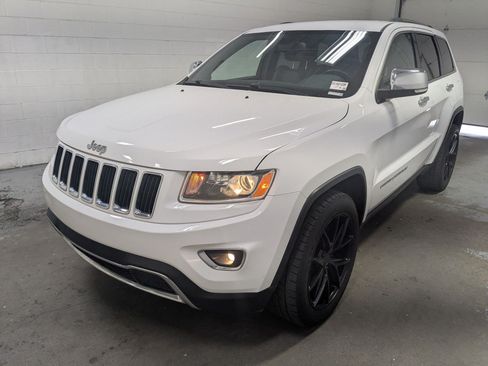 Used 2015 Jeep Grand Cherokee Limited w/ Trailer Tow Group IV AWD/4WD image 11