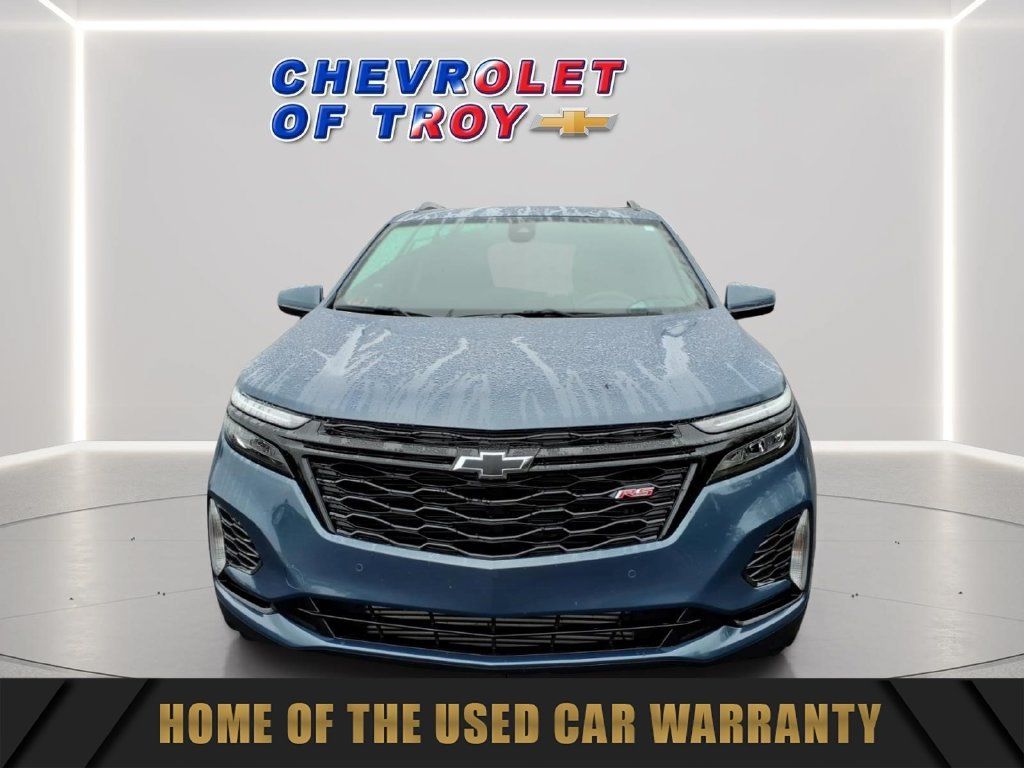 Used 2024 Chevrolet Equinox RS w/ LPO, Floor Liner Package FWD image 2