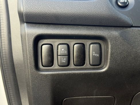 Used 2024 Mitsubishi Outlander Sport SE image 14