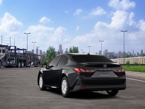 New 2026 Toyota Camry LE w/ Convenience Package FWD image 9