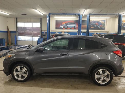 Used 2016 Honda HR-V EX image 27
