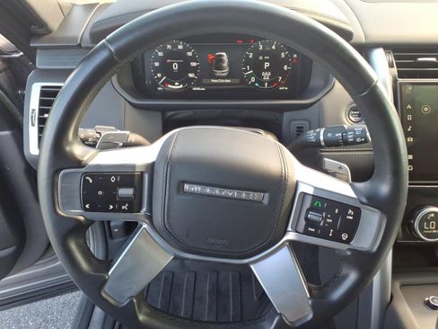 Used 2023 Land Rover Discovery HSE R-Dynamic AWD/4WD image 16