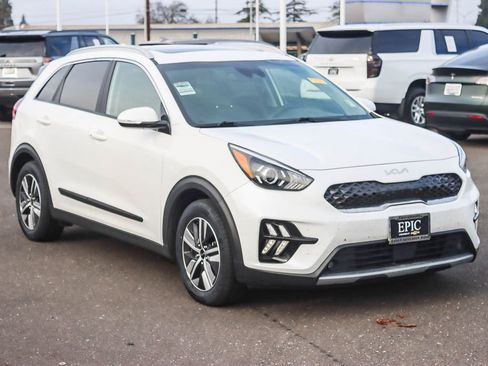 Used 2022 Kia Niro EX Premium image 5