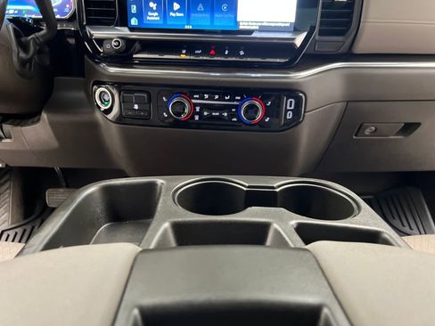 Used 2024 Chevrolet Silverado 2500 LT image 34