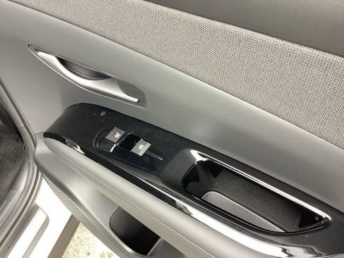 Used 2025 Hyundai Tucson Limited image 22