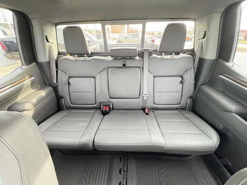 Used 2025 Chevrolet Silverado 1500 LT image 7