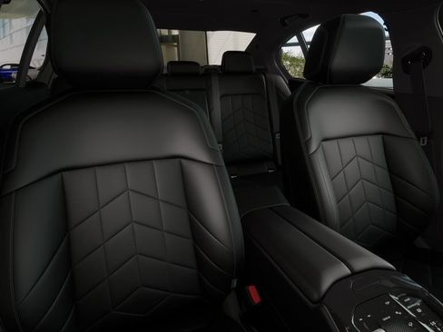 New 2026 BMW 540i xDrive image 11