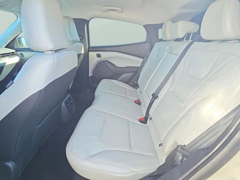 Certified 2025 Ford Mustang Mach-E Premium image 26