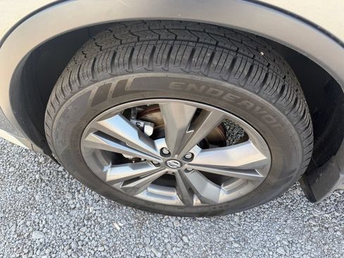 Used 2020 Nissan Murano Platinum w/ Cargo Package FWD image 6