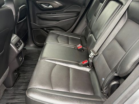 Used 2023 GMC Terrain SLT w/ Tech Package AWD/4WD image 14