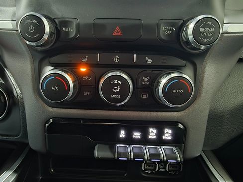 Used 2022 RAM 1500 Big Horn image 38