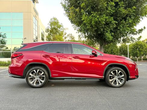 Used 2018 Lexus RX 450hL Premium w/ Premium Package AWD/4WD image 3