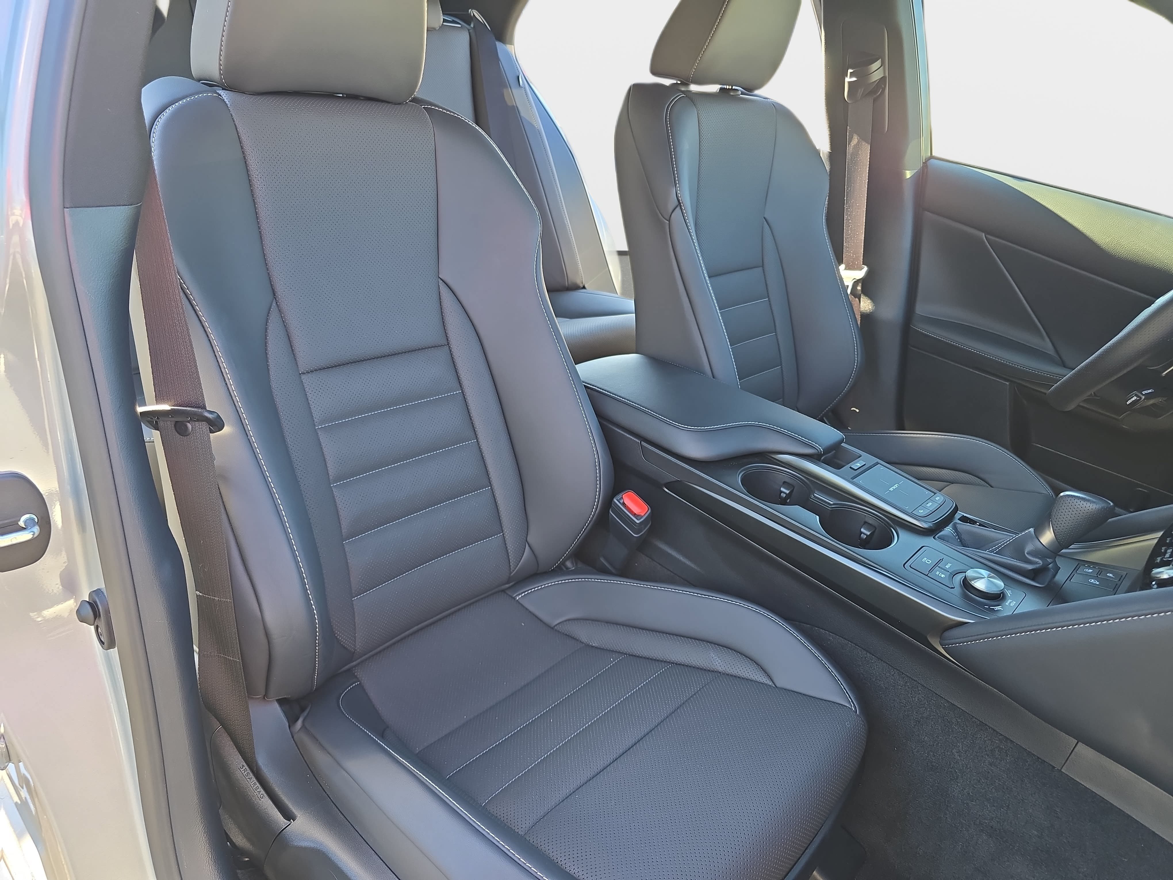 Used 2025 Lexus IS 350 F Sport w/ Navigation Package RWD image 10