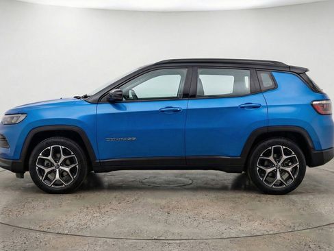 Used 2025 Jeep Compass Limited AWD/4WD image 5