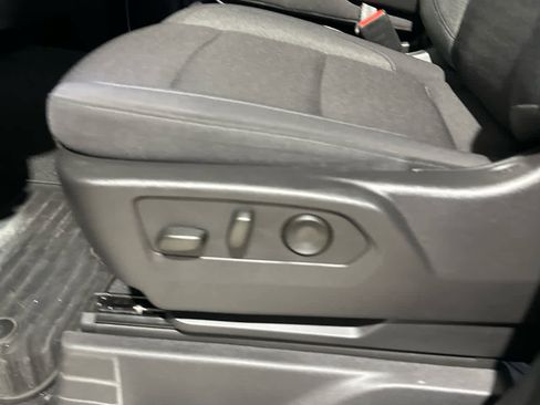 Used 2025 Chevrolet Silverado 2500 LT w/ Convenience Package image 20