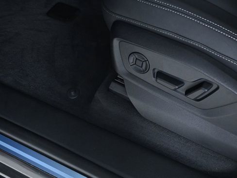 New 2026 Audi Q8 Premium image 18