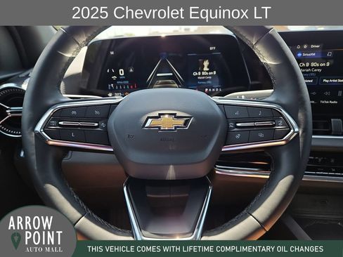 Used 2025 Chevrolet Equinox LT FWD image 27