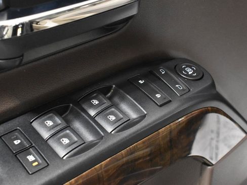 Used 2018 Chevrolet Silverado 1500 LT w/ All Star Edition image 11