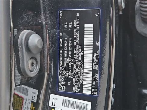 Used 2022 Toyota Highlander XLE image 38