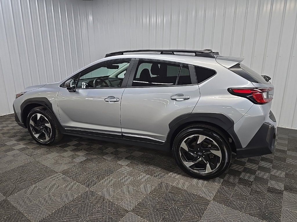 Used 2024 Subaru Crosstrek 2.5i Limited AWD/4WD image 4
