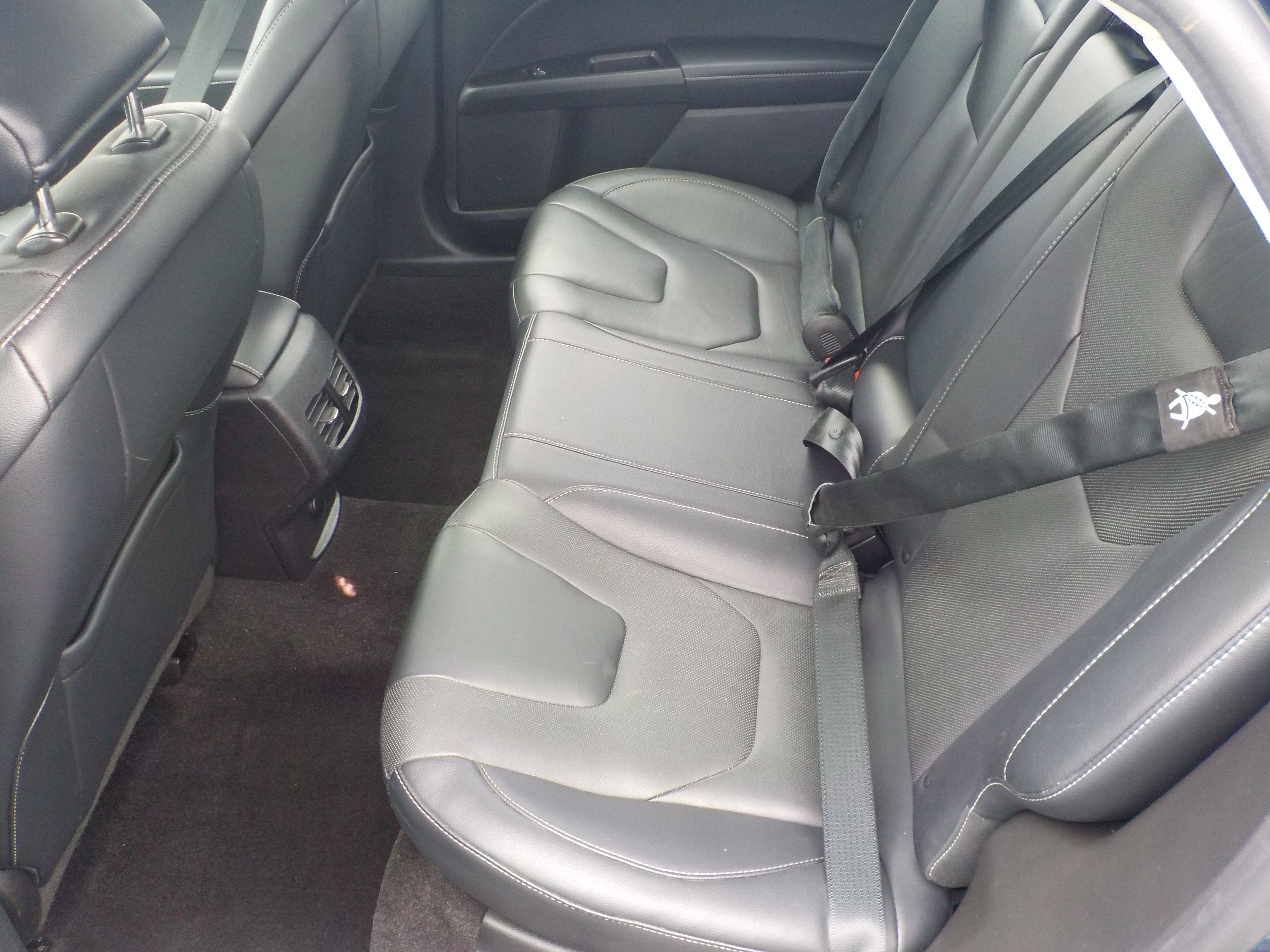 Used 2019 Ford Fusion Energi Titanium FWD image 16