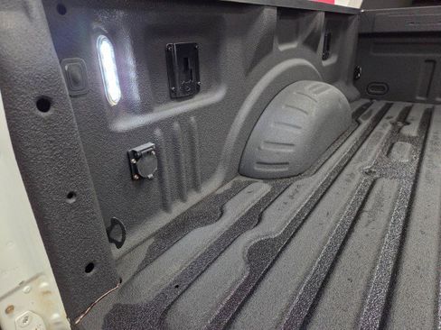 Used 2020 Ford F250 Lariat image 32