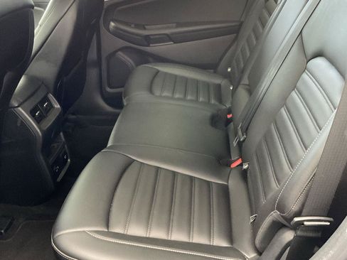 Used 2022 Ford Edge SEL w/ Convenience Package AWD/4WD image 10