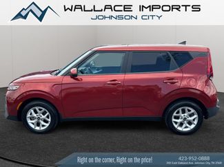 Used 2022 Kia Soul LX w/ Technology Package FWD video 1