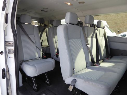 Used 2015 Ford Transit 350 XL image 26