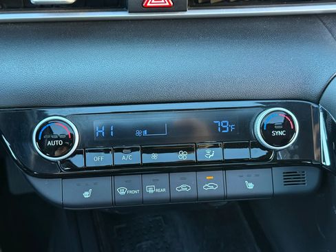 Used 2021 Hyundai Elantra SEL w/ Convenience + Premium Package image 23