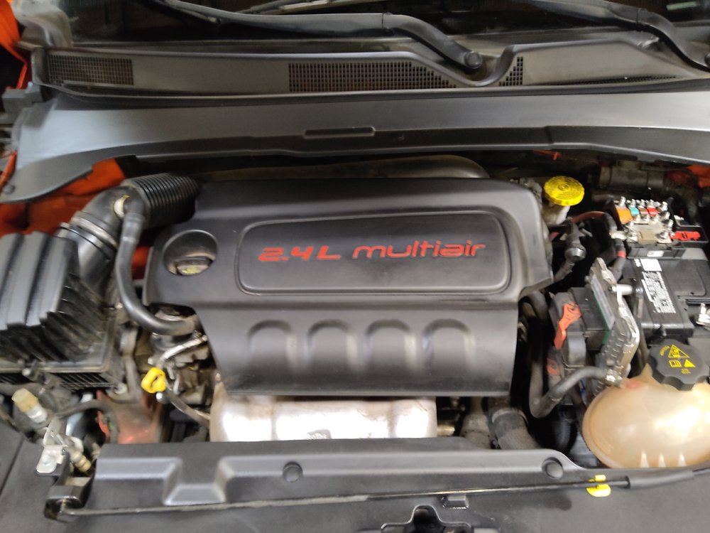 Used 2018 Jeep Compass Sport w/ Tech Group FWD image 30
