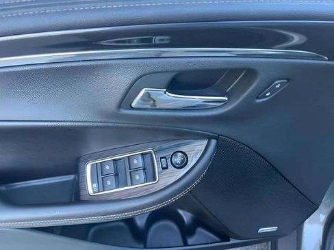 Used 2019 Chevrolet Impala Premier FWD image 10