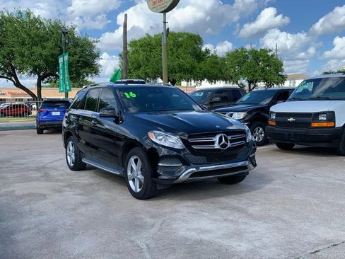 Used 2016 Mercedes-Benz GLE 350 image 3